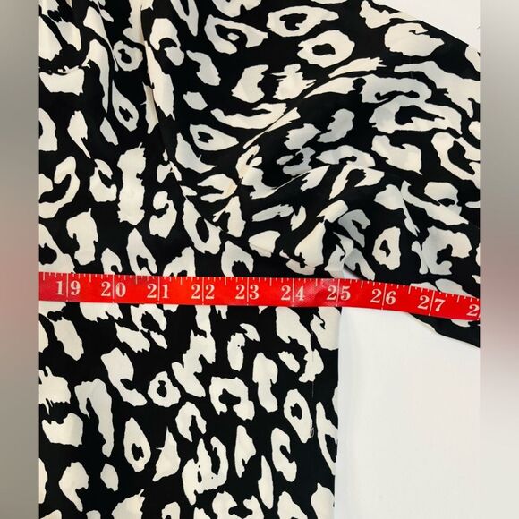 Lane Bryant Split-Back Blouse Animal Print - Picture 10 of 11